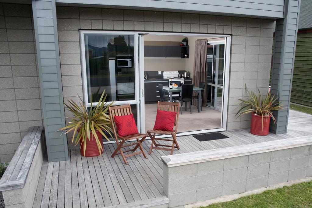 Bay Breeze Accommodation Cooks Beach Eksteriør bilde
